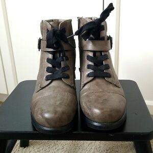 Madden girl zip up boots